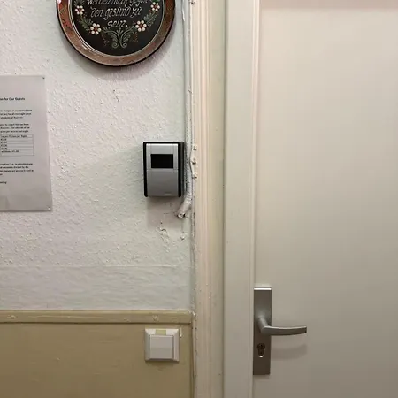 Cozy Micro Flat With Private Entrance *